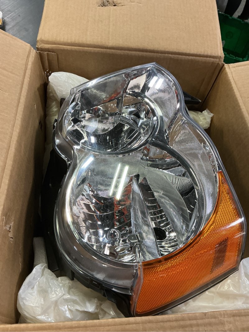Condition photo showing Good Condition for similar headlight assembly for 05-07 jeep grand cherokee compatible with jeep grand cherokee 2005 2006 2007 chrome housing amber reflector replacement pair chrome housing amber reflector clear lens