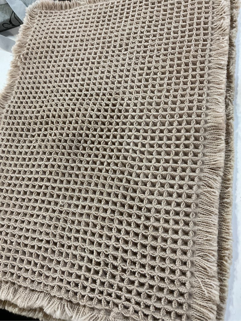 Condition photo showing Good Condition for (pack of 2) tchdio waffle bath mat rug, super absorbent non slip bath mats for bathroom mat ultra soft bathmat machine washable bathroom rugs with tassels, bath rugs for bathroom floor beside tub, 17\" x 24\"