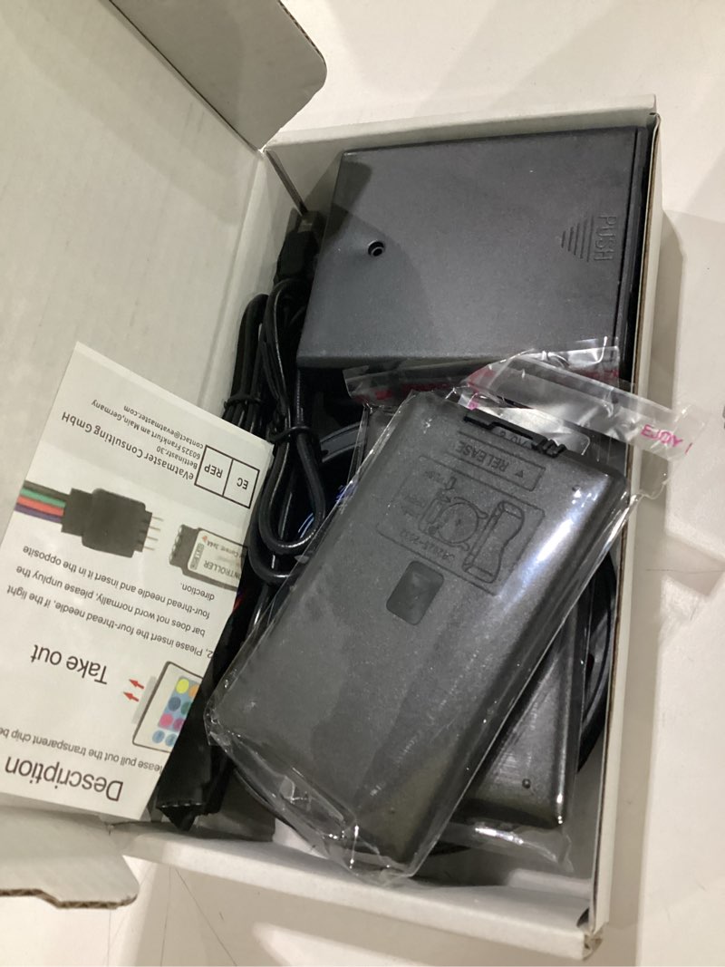 Dervacle Battery Powered Led Strip Lights, 5050 6M/20FT, Flexible Color Changing RGB LED Light Strip