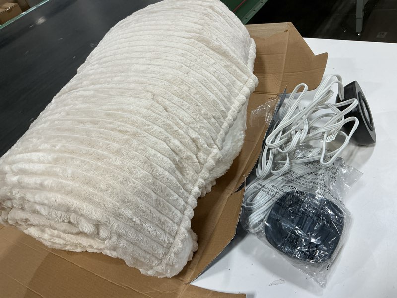 Condition photo showing Good Condition for Bedsure GentleSoft Heated Blanket Throw - Soft Ribbed Flannel Electric Blanket, Heating with 4 Time Settings, 6 Heat Settings, and 3 hrs Timer Auto Shut Off, Gifts for Grandma (50x60 inches, Cream) 03 - Cream Throw