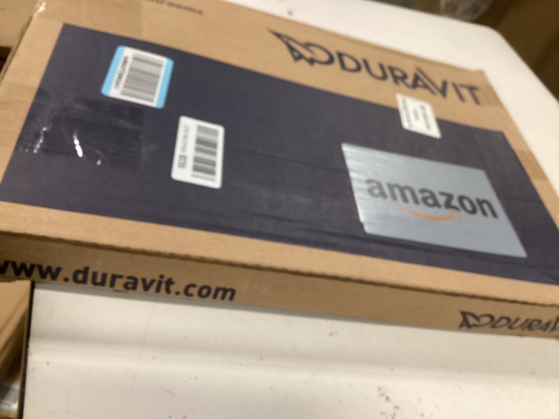 Condition photo showing New/Like New for Duravit Various series Toilet Seat 0063390000 White White Alpin similar 