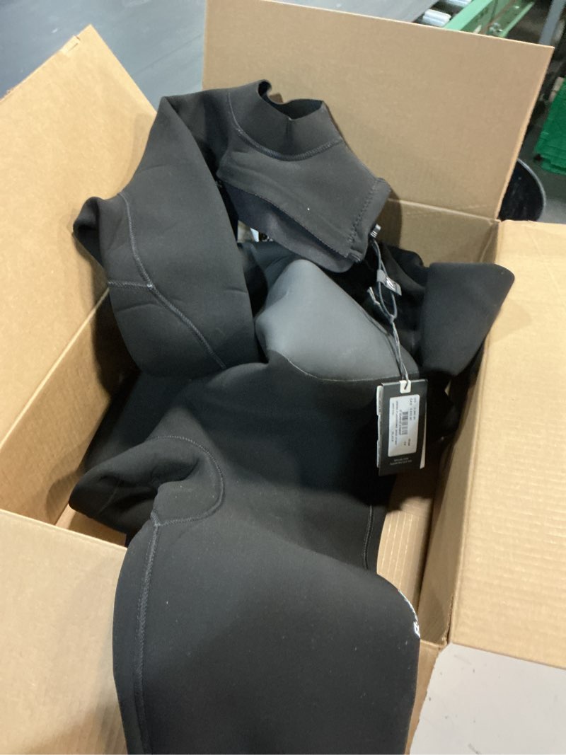 Condition photo showing Good Condition for Rip Curl Flashbomb 3/2 GB Steamer Chest-Zip Wetsuit - Women's Black 10