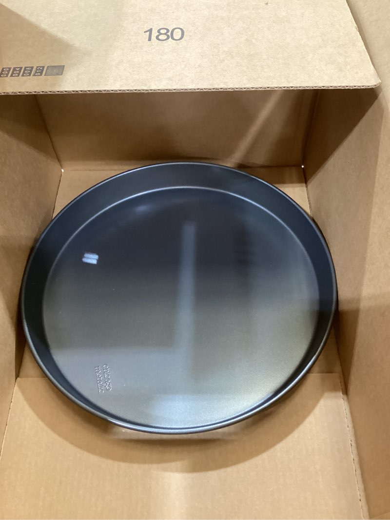 Condition photo showing Good Condition for Chicago Metallic 14-Inch Deep Dish Pizza Pan, Nonstick Carbon Steel Bakeware for Chicago-Style Pizza, Cookie Cakes, Thick Crust Pizzas, and More
