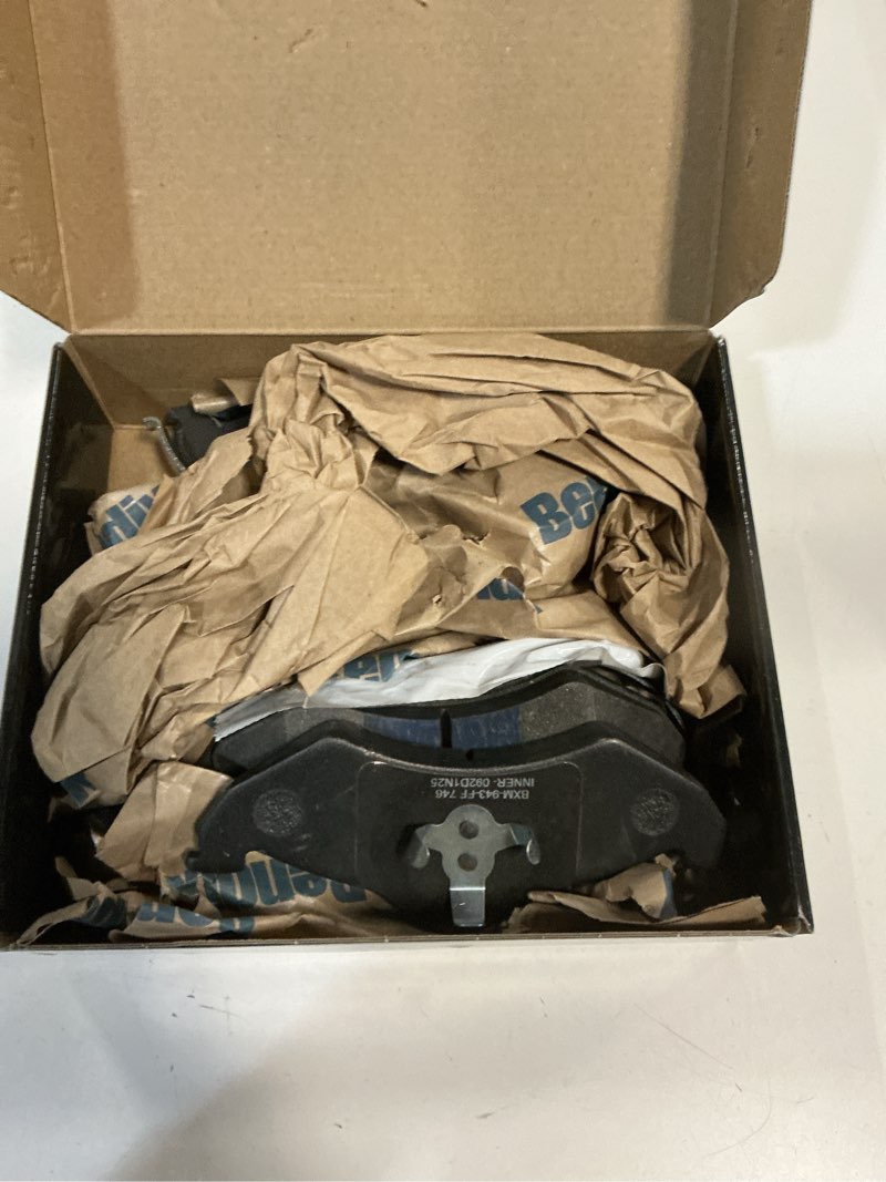 Condition photo showing As Is for Bendix Premium SBM746 Semi-Metallic Front Brake Pads for Dodge Dakota 1999, Durango 1999-1998
