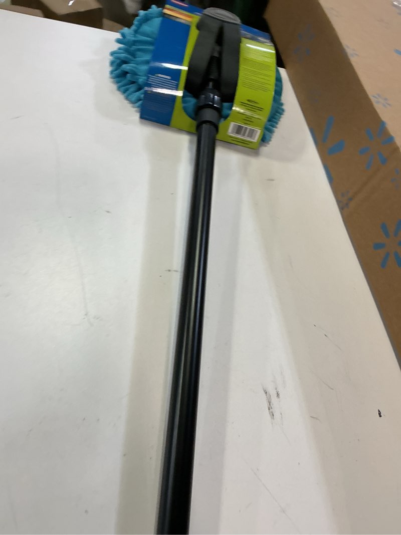 Condition photo showing New/Like New for carrand microfiber dip brush