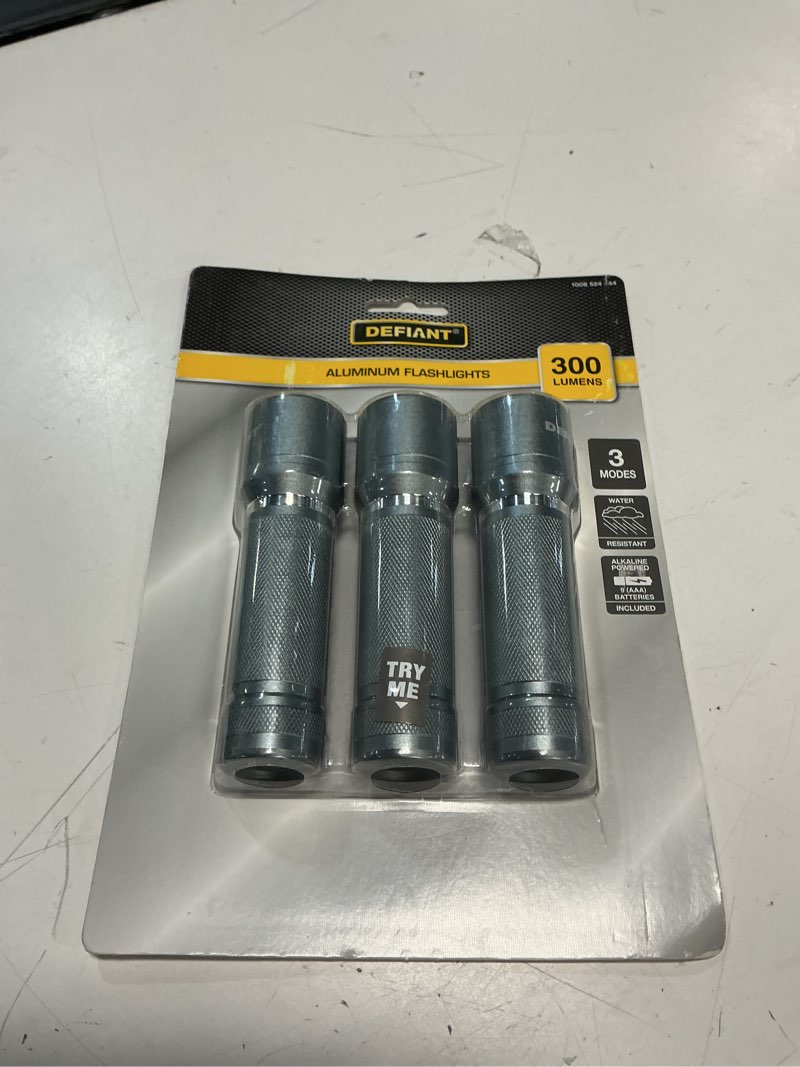 Condition photo showing Good Condition for 3-pack 300-lumen aluminum flashlights