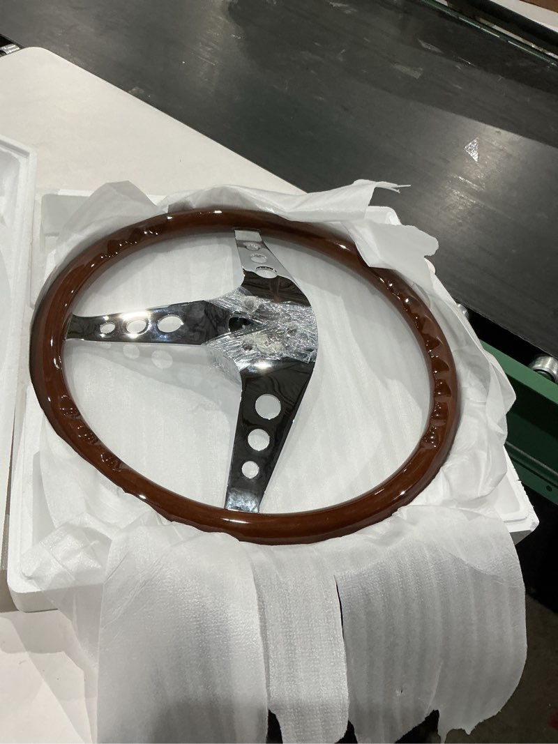 Condition photo showing Good Condition for rastp 18 inch 4 spoke wood truck steering wheel for freightliner, kenworth, peterbilt, volvo