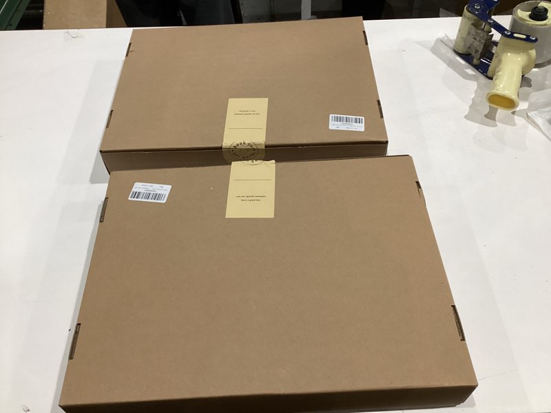 Condition photo showing item condition for YJLMLY Chunky Knit Throw Blanket,50x60 Inch Heavy 4.4lbs, Hand Knit Chenille Couch Blanket, Soft Cable Knit Gift for Women Mom Wife, Modern Home Decor