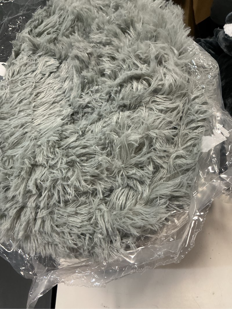 Condition photo showing As Is for Large 9x12 Area Rug for Living Room, Soft Shag Rugs for Bedroom, Non-Slip Ultra Fluffy Rug,Modern Plush Carpet for Girls Boys Kids Room Dorm,Fuzzy Rug for Home Decor Aesthetic,Gray Grey 9' x 12' (Rectangular)