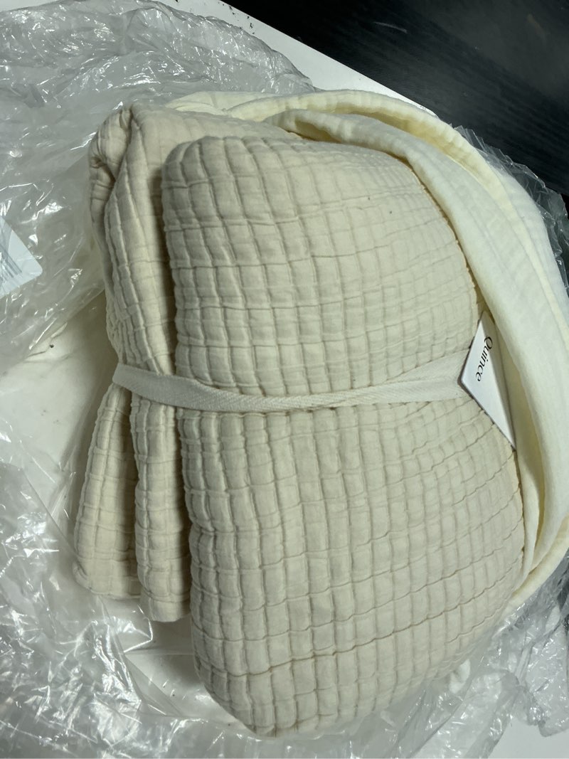 Condition photo showing Good Condition for organic ribbed cotton coverlet set, king/cal king, ivory