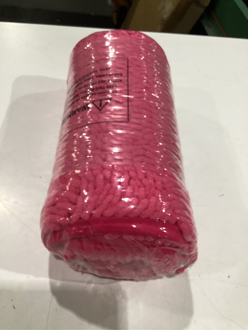Condition photo showing New/Like New for olanly bathroom rugs 32x20, extra soft absorbent chenille bath rugs, rubber backing quick dry, machine washable bath mats for bathroom floor, tub and shower, home decor accessories, hot pink 32" x 20" hot pink
