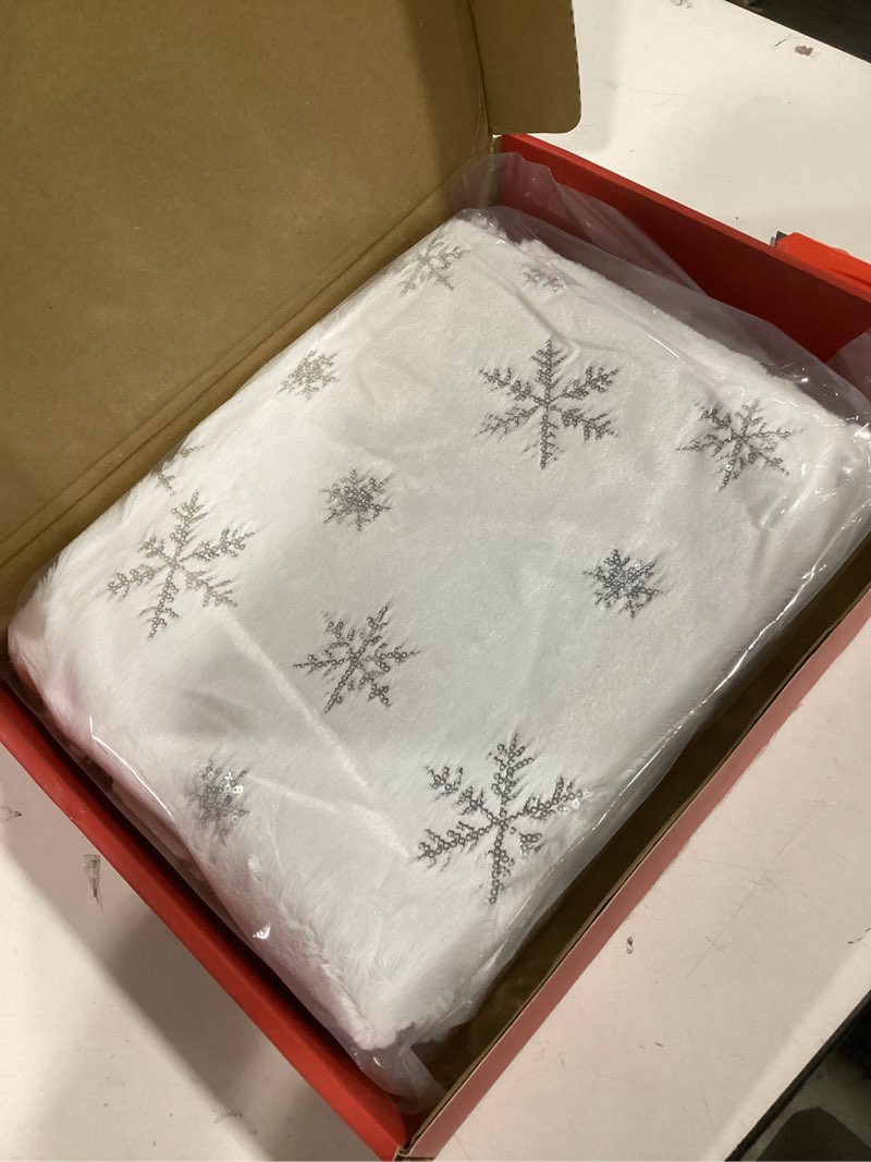 Condition photo showing Good Condition for 60 Inch Christmas Tree Skirt - Vonhen Large Snowy White Faur Fur Tree Skirt for Merry Christmas Party Christmas Tree Decorations White Plush Silver Sequin Snowflake Silver Snow 60 Inch
