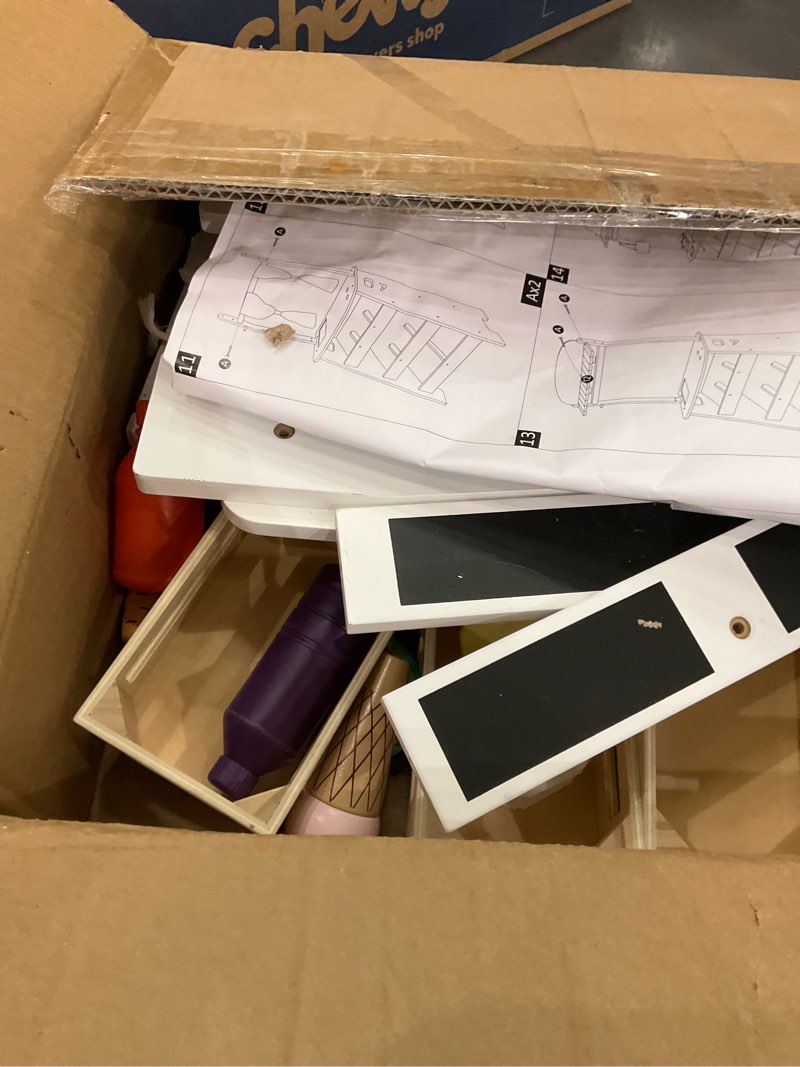 Condition photo showing As Is for Organizer