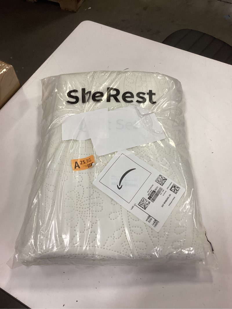 SheRest Twin Quilt Bedding Set - Soft Breathable Bed Quilt, Modern Style Embossed Bedspreads, Lightw