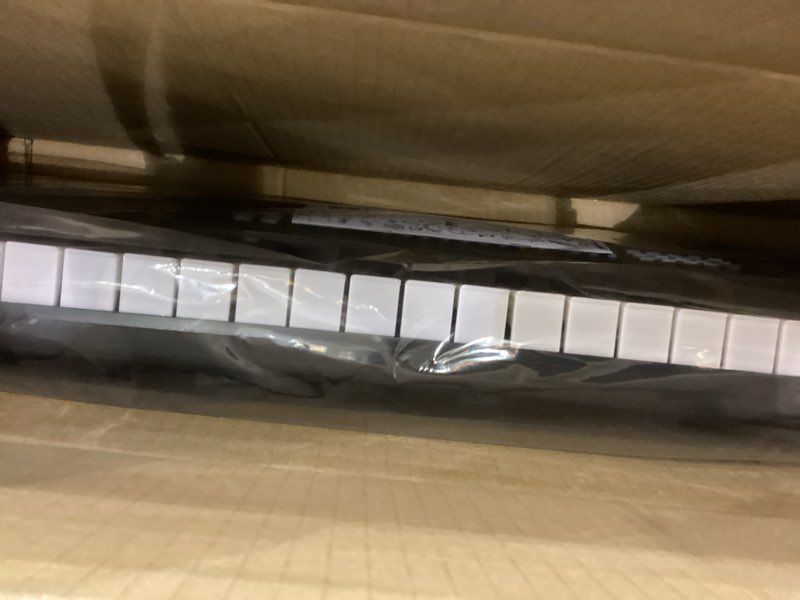 Condition photo showing New/Like New for Vangoa 61-Key Light-Up Keyboard Piano for Beginners, 350 Tones & Timbres, 3 Teaching Modes, With Microphone, Black 61 Mini keys black