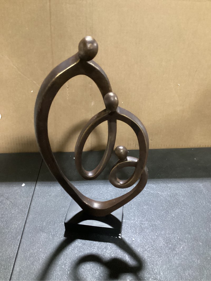 https://lotting-media.assets.bidfta.com/lotting_cc701dfe-553b-4088-b7c6-2c881ccb760a