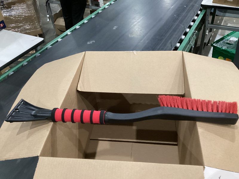 Condition photo showing Good Condition for Mallory 532 26" Cool Snow Tool Snow Brush