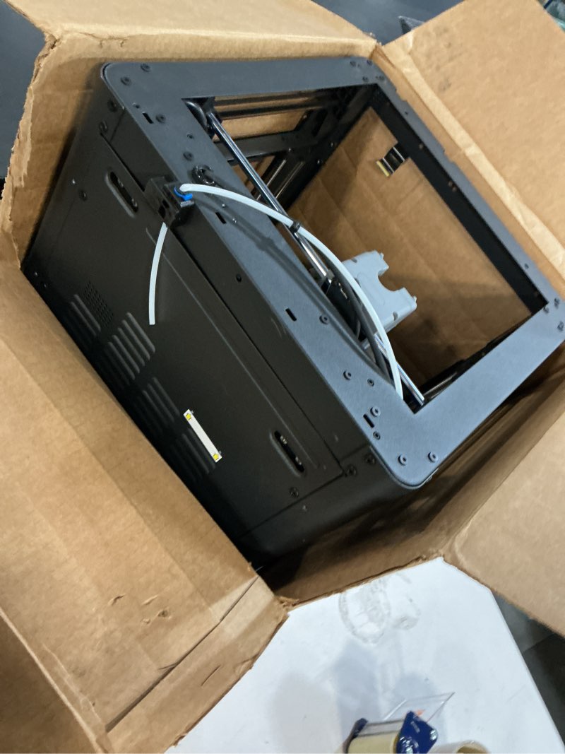 Condition photo showing Good Condition for tecmojo 9u wall mount rack network cabinet for 19" it equipment,with lockable mesh door and side panels,cooling fan,17.7inch depth,black 9u/mesh door/black