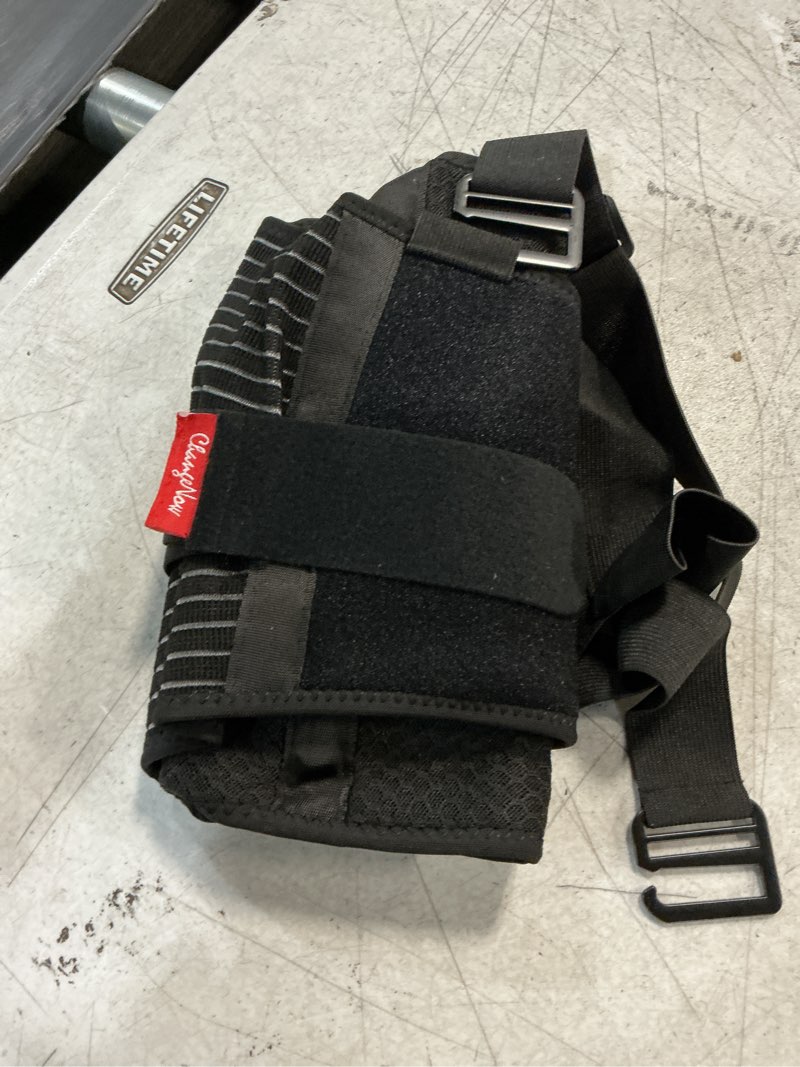 Condition photo showing Good Condition for Untitled Item