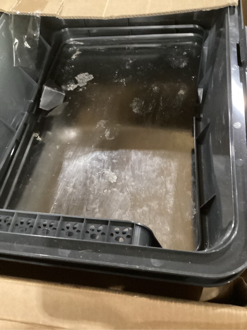 Condition photo showing Good Condition for (heavily used)xxxl stainless steel sifting litter box with lid, 28'' l × 20'' w extra large sifting cat litter box for pine pellets & big cats & multiple cats, metal pellet sifter litter pan system for odor control xxxl:28''x20''x10''