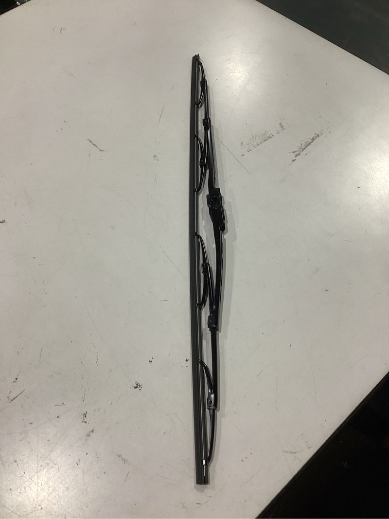 Condition photo showing New/Like New for conventional 31 series wiper blades 22  (31-22)