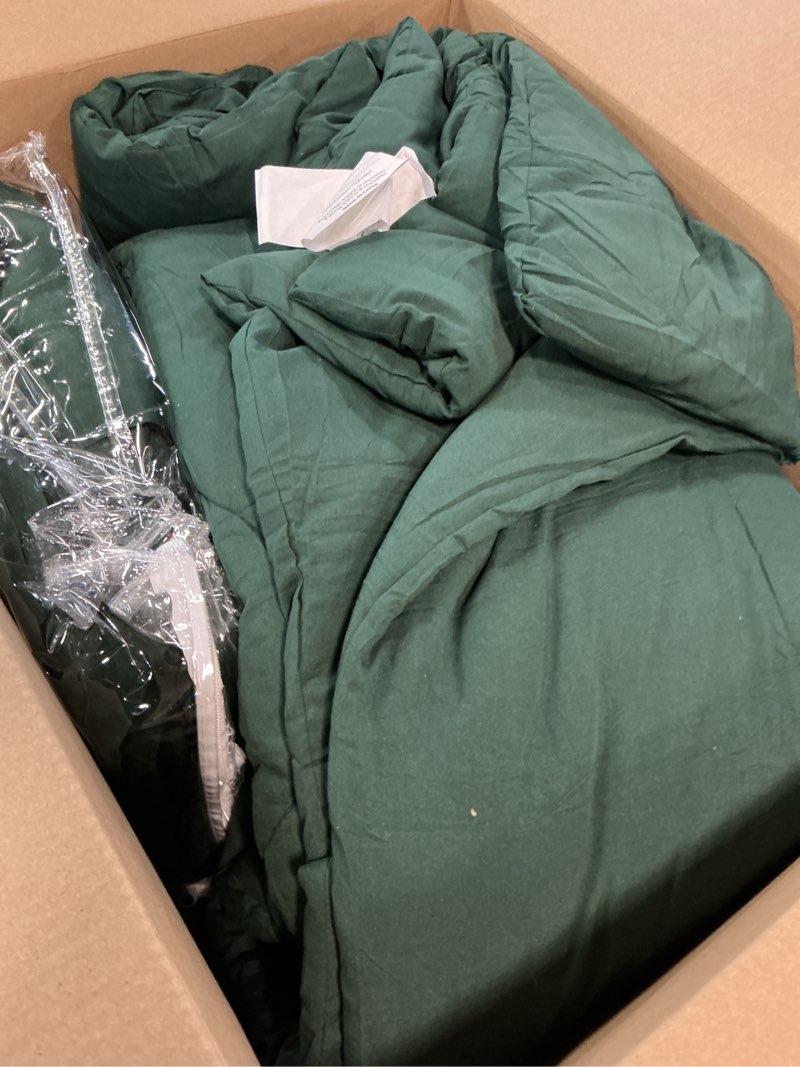 Condition photo showing Good Condition for cozylux king size comforter set emerald green - 7 pieces bed in a bag king, luxury soft bed set for all seasons, bedding set with down alternative comforter, sheets, pillowcases & shams emerald green king