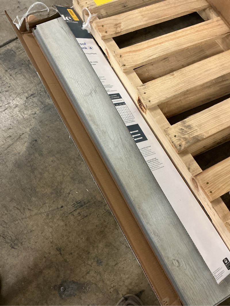 Condition photo showing As Is for Style Selections Charleston Oak