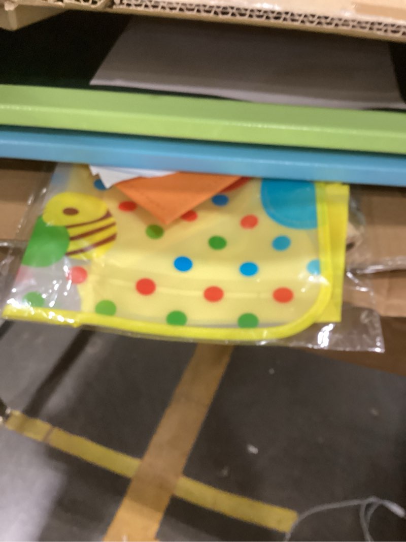 Condition photo showing Good Condition for Kids Easel Including 100+ Accessories, Rundad Double Sided Wooden Easel for Kids Age 3-8 with Magnetic Chalkboard & Painting Board, Free Height Adjustable Art Easel Supplies for Toddlers Free height adjustment