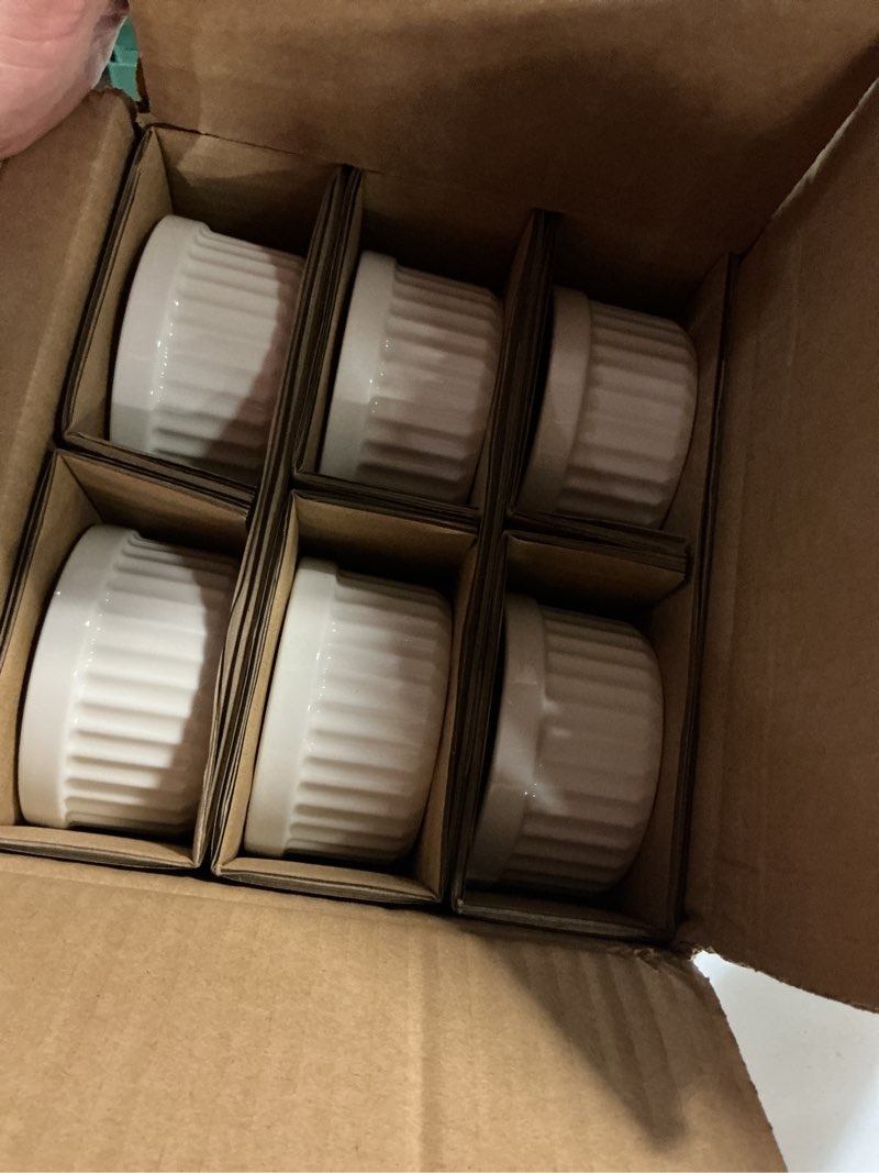 Condition photo showing Good Condition for le tauci ramekins 6 oz, ceramic souffle dishes, oven safe custard cups for baking, creme brulee, pudding, dessert, microwave & dishwasher safe, set of 6, white 6 oz white