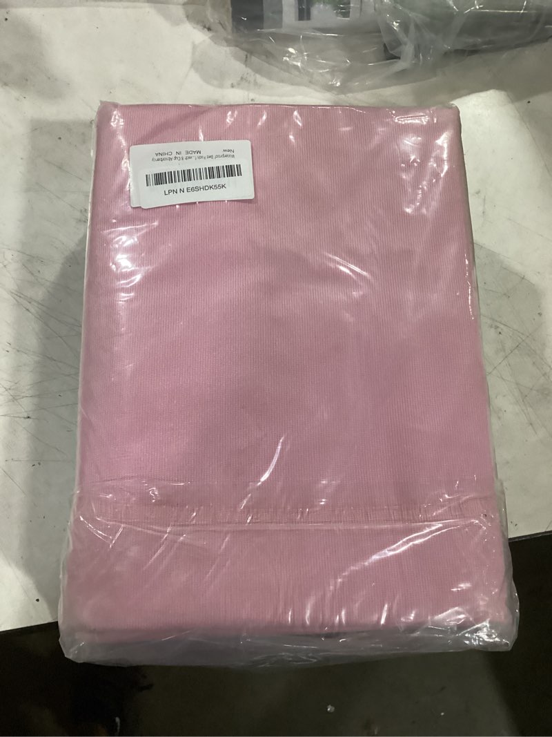 Condition photo showing Good Condition for waterproof bed pads for adults,kids, dogs (30" x 36"|4 pack) waterproof and machine washable large sheet protector with 8 cup absorbency 30x36 inch (pack of 4)