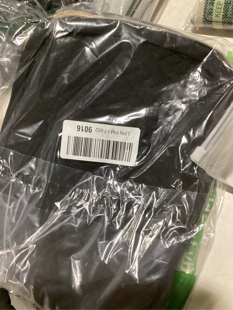 Condition photo showing Good Condition for hotor travel toiletry bag - hanging toiletry bag for women & men, makeup bag/big comparment, waterproof for travel accessories, travel essentials, medium, black black medium