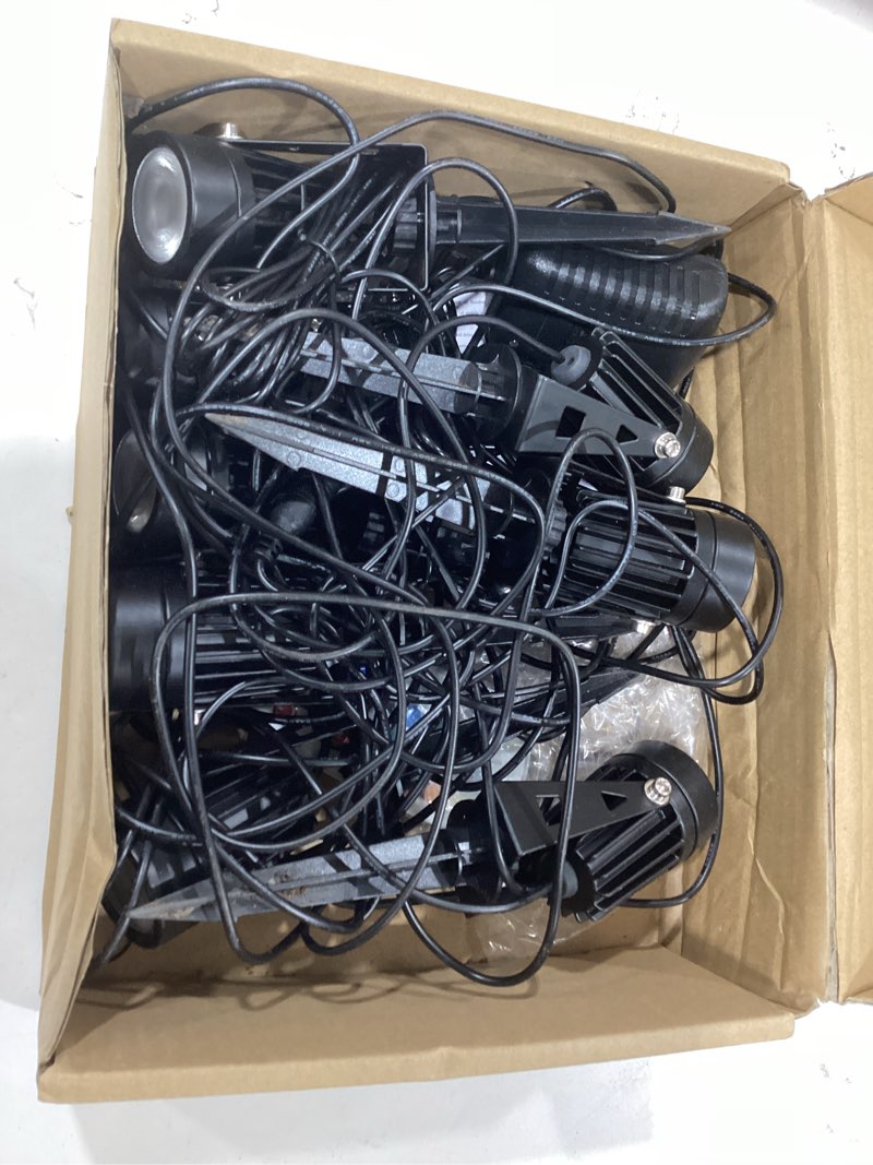 https://lotting-media.assets.bidfta.com/lotting_ccb7bf4a-2225-43a2-bd7e-6b750d1283ba
