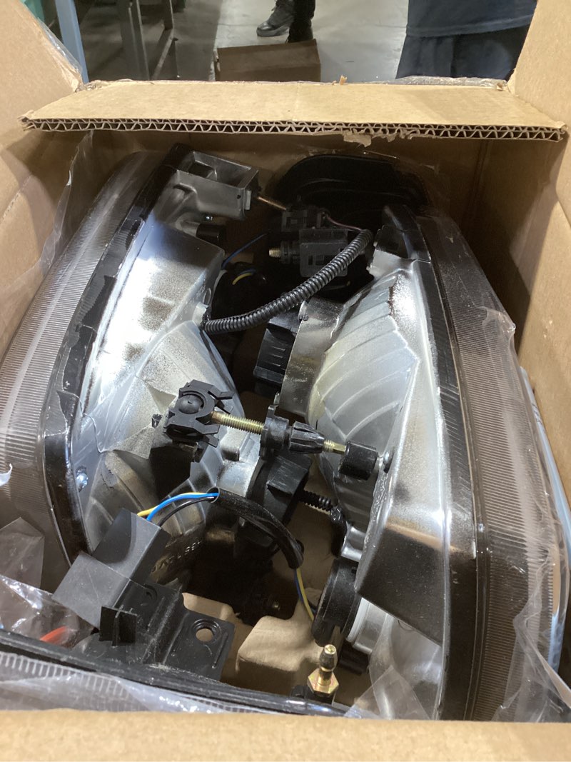Condition photo showing Good Condition for headlight assembly fit for 2001-2011 ranger led drl with corner light 01 02 03 04 05 06 07 08 09 10 11 ranger headlamp driver and passenger side (black housing clear reflector) black housing clear relfector black housing