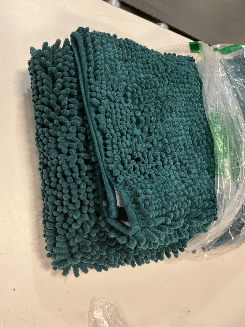 Condition photo showing Good Condition for Muddy Mat® | Super Absorbent Door Mat Indoor, Microfiber Quick Dry Chenille Entryway Rug, Non-Slip Front Door Mat, Indoor Mats for Entryway, Machine Washable Pet Rug, Atlantic Blue 36"x60" Atlantic Blue 36" x 60"