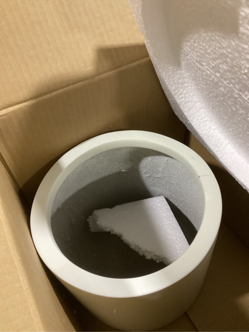Condition photo showing Good Condition for Fox & Fern Plant Pot, Large Plant Pots for Indoor & Outdoor, UV & Frost Resistant Plant Vase with Drainage Plug, Fiberstone, Large Indoor Pots for Plants & Flowers, House Indoor Plant Pot, Single Pot