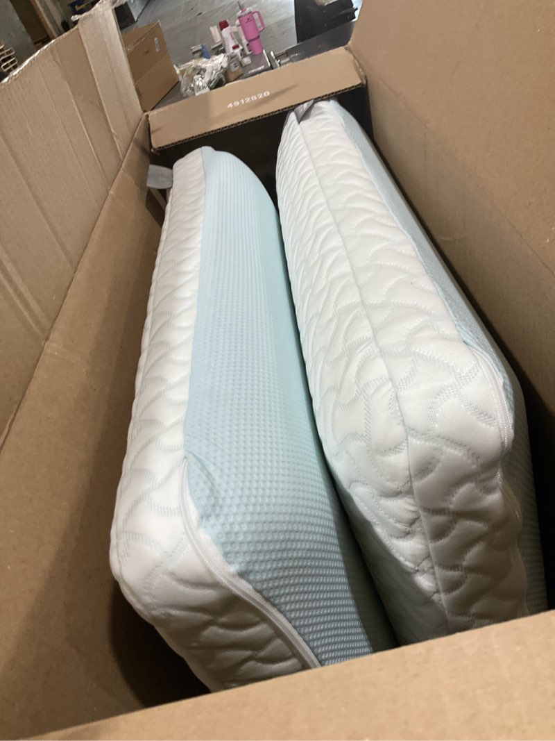 Condition photo showing Good Condition for tempur-pedic tempur-cloud® + cooling pillow, king - 2-pack