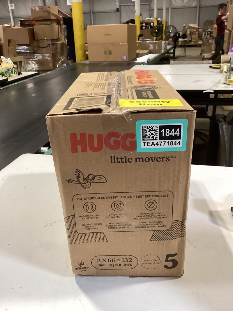 Condition photo showing New/Like New for huggies little movers diapers - size 5 - 132ct