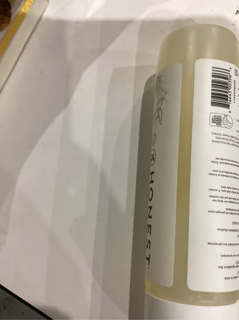 Condition photo showing New/Like New for The Honest Company 2-in-1 Cleansing Shampoo and Body Wash for Sensitive Skin, Gentle Tear-Free Hypoallergenic Baby Wash with Naturally Derived Ingredients, Fragrance-Free, 10 fl oz Fragrance Free Sensitive 10 Fl Oz (Pack of 1)