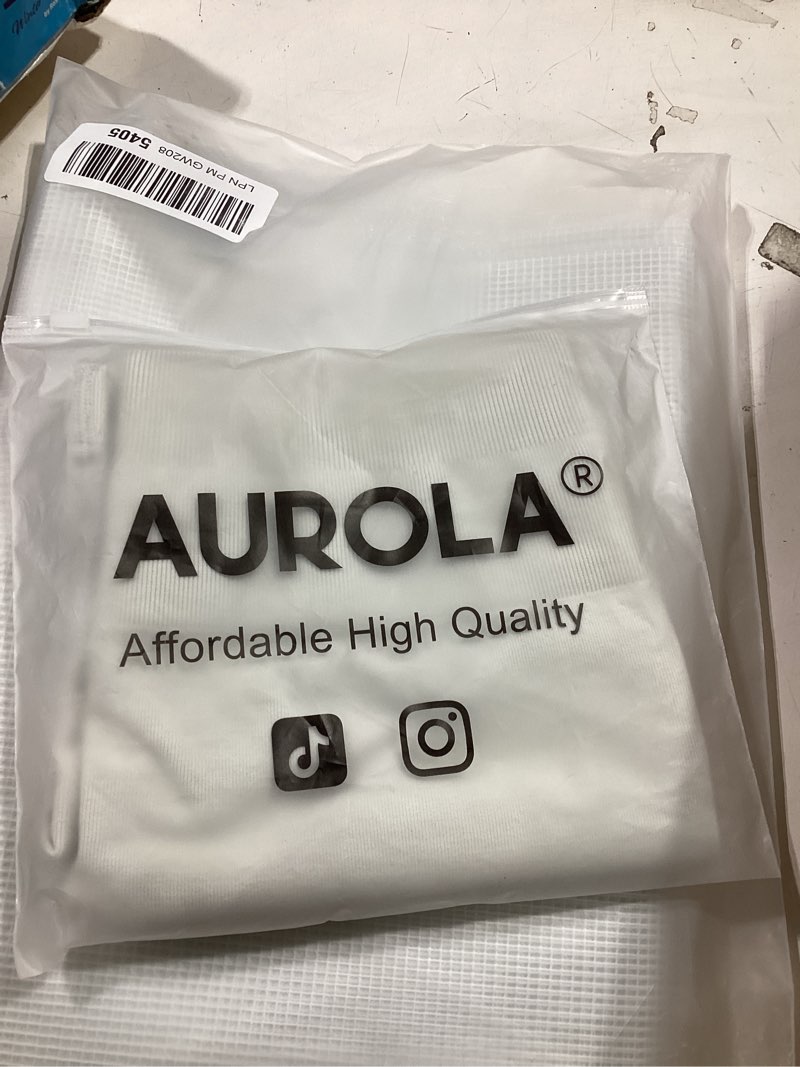Condition photo showing New/Like New for aurola power workout shorts for women tummy control squat proof ribbed thick seamless scrunch active short power small blanc de blanc