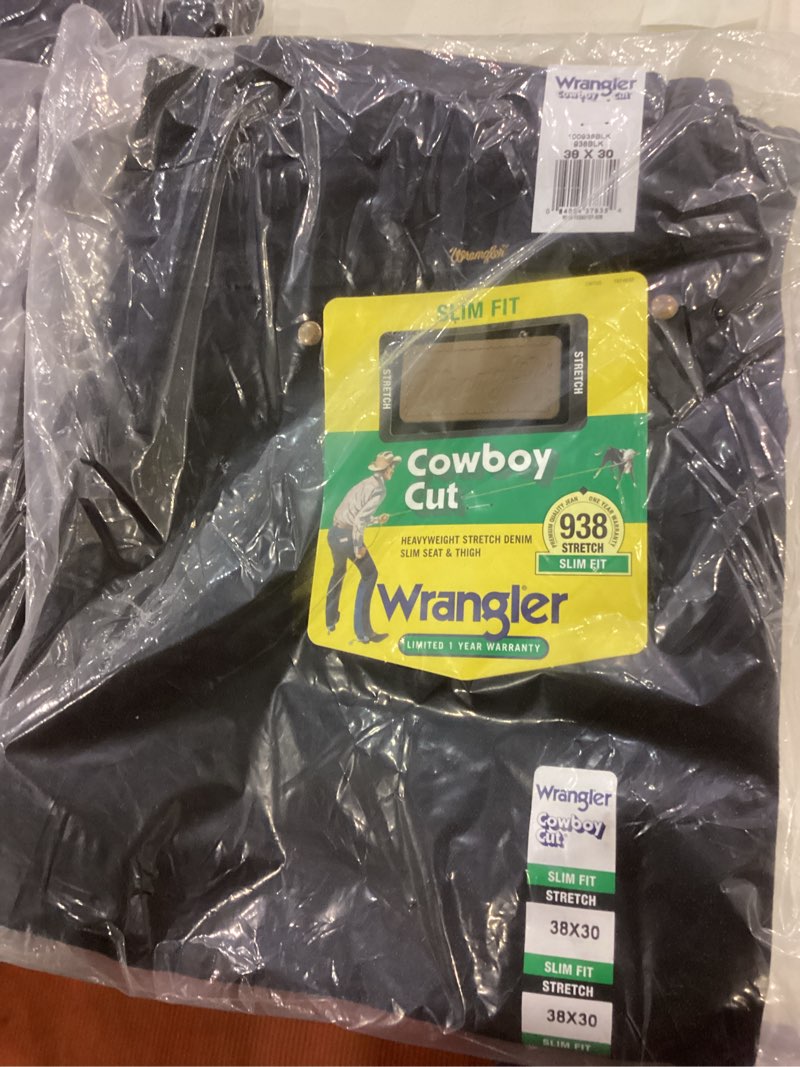 Condition photo showing New/Like New for Wrangler Men's Cowboy Cut Stretch Slim Fit Boot Cut Jean 38W x 30L Black Stretch