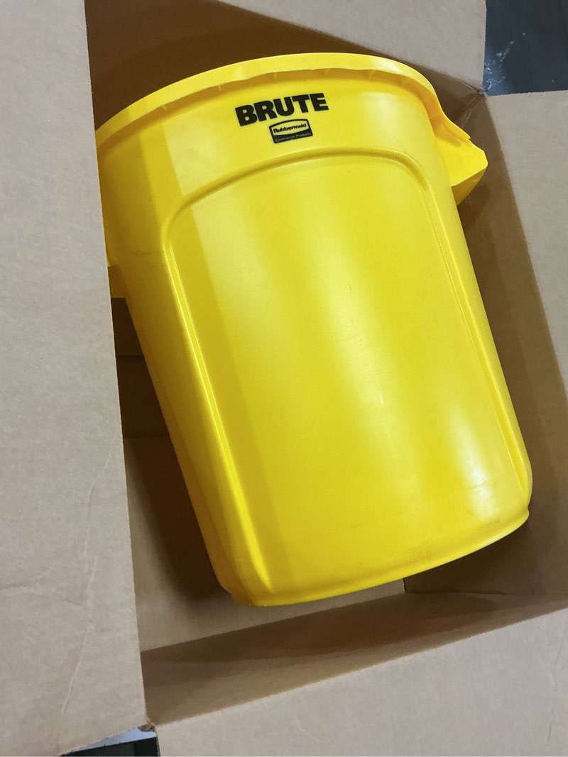 Condition photo showing Good Condition for Rubbermaid® FG261000YEL BRUTE 10 Gallon Yellow Round Trash Can