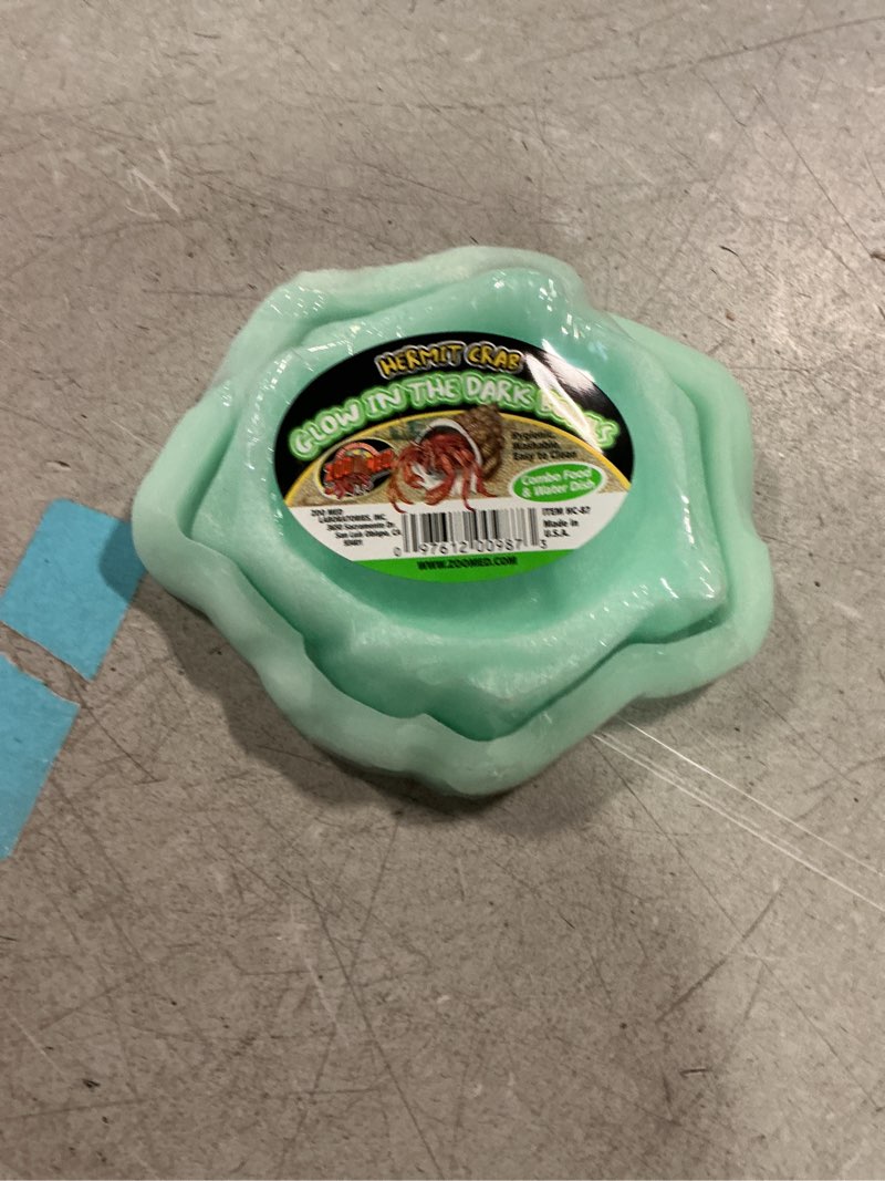 Condition photo showing New/Like New for Zoo Med Laboratories HC-87 Hermit Crab Glow Combo Bowl