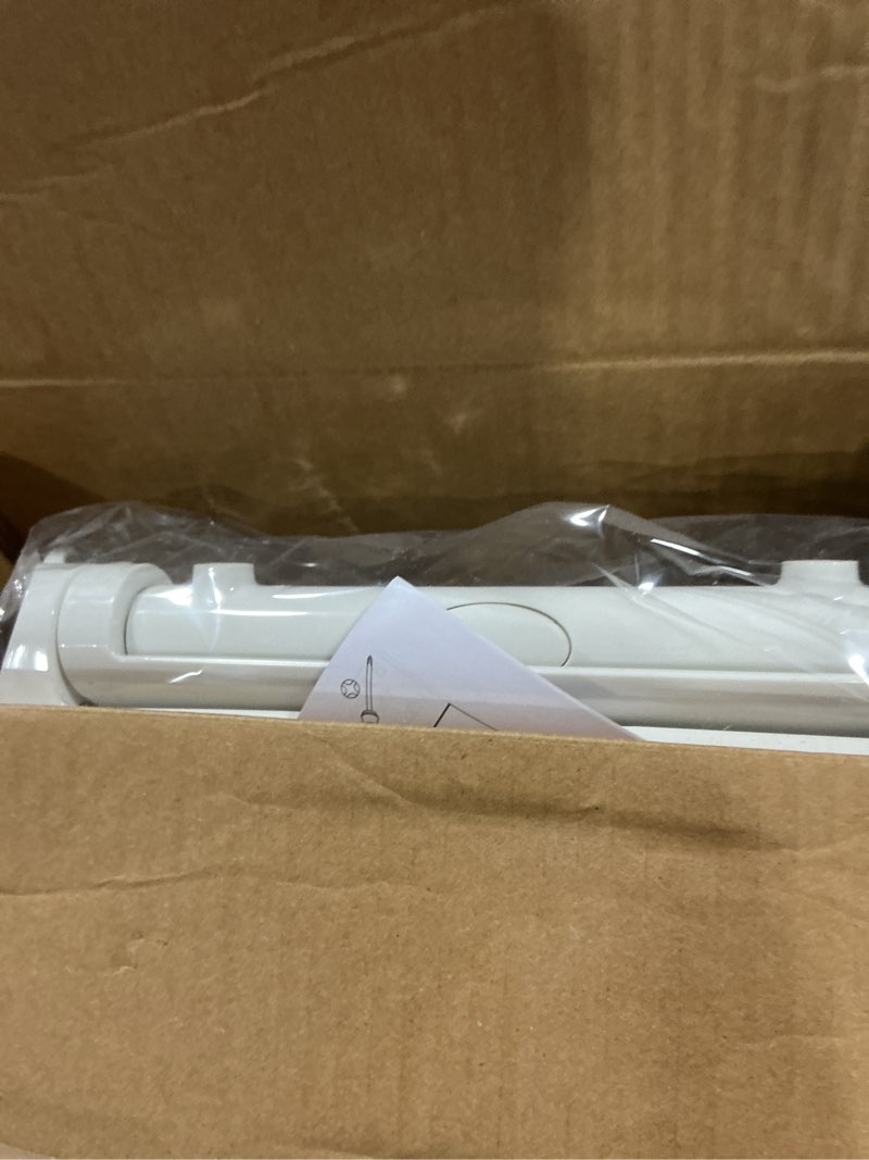 Condition photo showing Good Condition for KOHLER 25875-0 Hyten 3" Height, Elevated Soft Close Elongated Toilet Seat, Contoured Seat with Grip-Tight Bumpers, Quick-Attach Hardware, No Slam Toilet Seat, White White Elongated