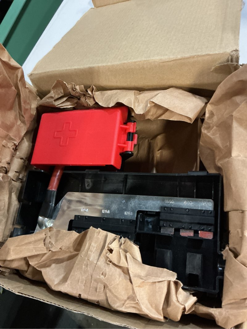 Condition photo showing Good Condition for Battery Distribution Fuse Block Compatible with 2015-2020 Chevrolet Suburban Tahoe GMC Yukon Cadillac Escalade 2014-2016 Chevrolet Silverado GMC Sierra 1500 2500 HD 3500 HD Replace# 84354716