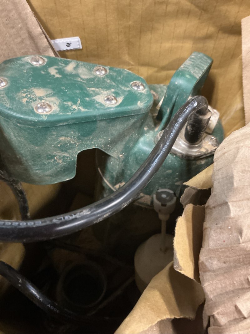 Condition photo showing As Is for zoeller m212 builder series 1/2 hp cast iron/thermoplastic sewage pump (2") w/vertical float
