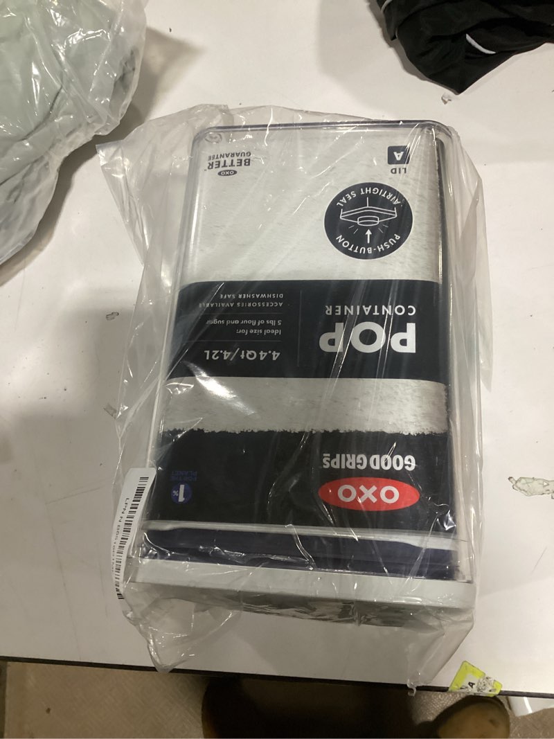 Condition photo showing New/Like New for OXO Good Grips POP Container - 4.4 Qt/4.2 L, Airtight Food Storage Containers 4.4 Qt - Square - Flour