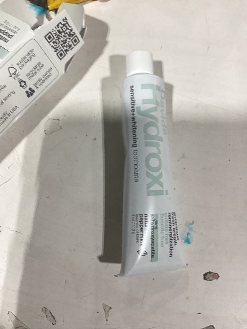Condition photo showing As Is for davids hydroxi fluoride free nano hydroxyapatite toothpaste for remineralizing, sensitive support, whitening, antiplaque, sls free, natural peppermint, 4oz, made in usa 1. sensitive mint 4 ounce (pack of 1)