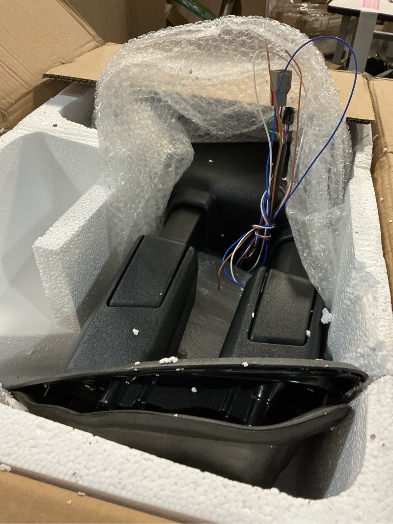 Condition photo showing New/Like New for left driver side tow mirror compatible with ford f250 f350 f450 2017-2022 w/blind spot detection support power glass power heated with turn signal light & puddle light manual folding