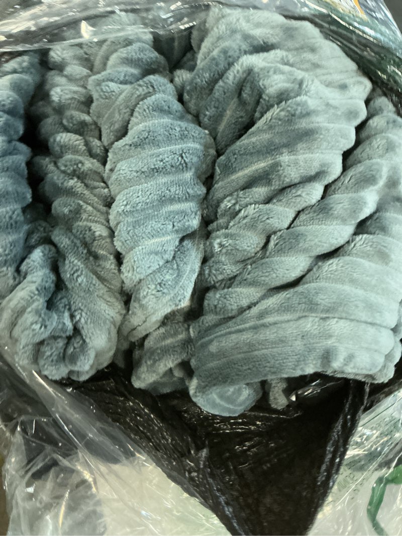 Condition photo showing Good Condition for Bedsure GentleSoft Electric Blanket King Size - Soft Ribbed Flannel Heated Blanket with Dual Control, Heating with 10 Heat Settings & 10 Time Settings, 8 hrs Timer Auto Shut Off (90x100 inches, Grey) 01 - Grey King