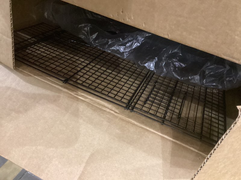 Condition photo showing Good Condition for Clean life cage system